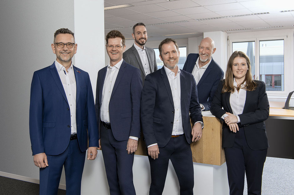Die Geschäftsleitung der TREVAG (v.l.n.r.) Martin Hotz, André Quattropani, Marco Brönnimann, Roman Kohler, Mario Elmer, Isabelle Engesser