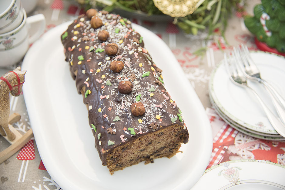 Weihnachtlicher Haselnuss-Schokokuchen vegan