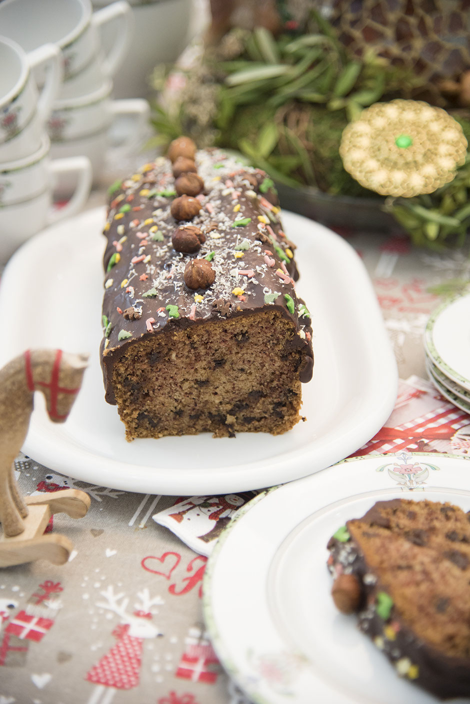 Weihnachtlicher Haselnuss-Schokokuchen vegan