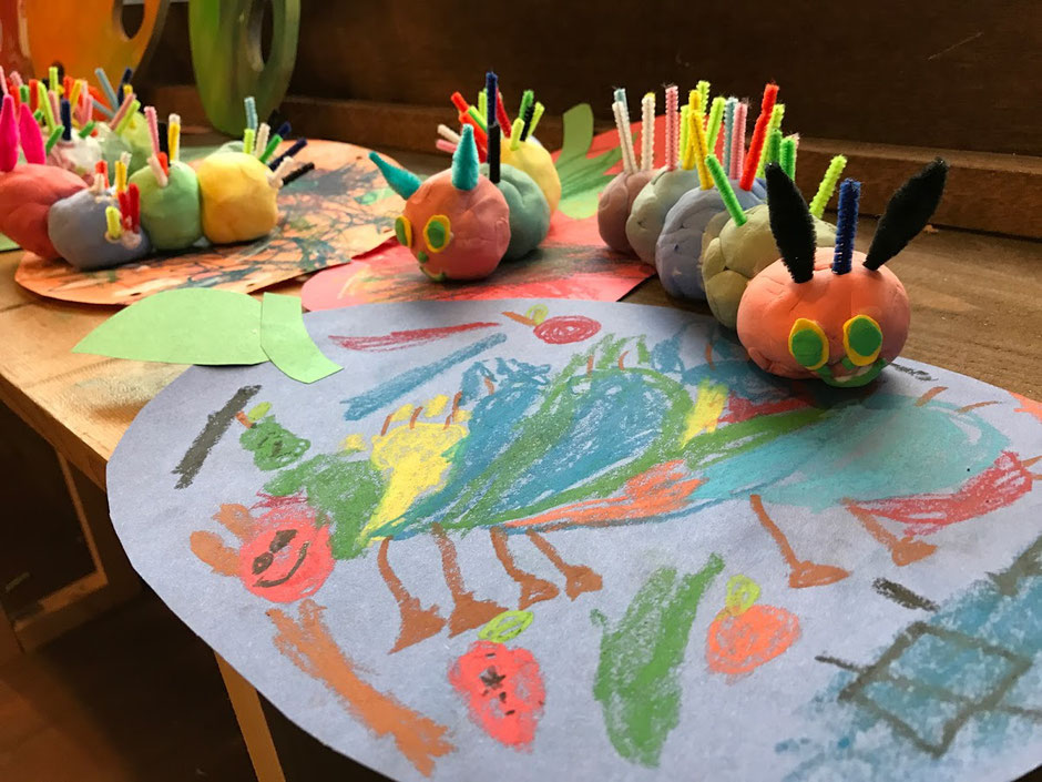 子どものお絵かきｑ ａ 神戸岡本 1才半 のお絵かき造形教室