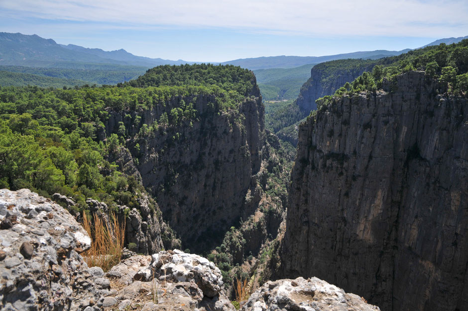 Grandiose Aussicht vom "Adlerfelsen"