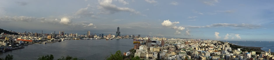 Taiwan, Kaohsiung, zweitgrößte Stadt, Hafenstadt, Internationaler Flughafen, Taipeh, Asien, Südostasien, Sehenswürdigkeiten, Nightmarket, Metro KRTC, Dome of Light, Lotusblütensee, Tiger-Drachen-Pagoden, Insel, Cijin, Das Pier 2 Art Centre