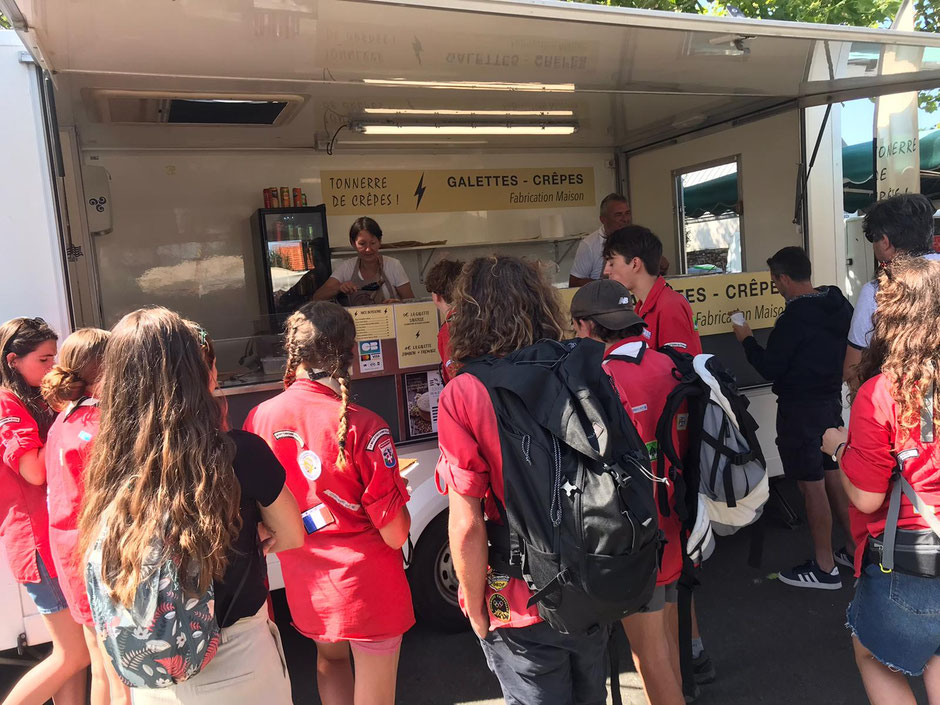 Food truck crêpier traiteur autour de Saint Nazaire, La Baule, Guérande pour fêtes de famille et événements d'entreprise (anniversaire, mariage, séminaire, CE)