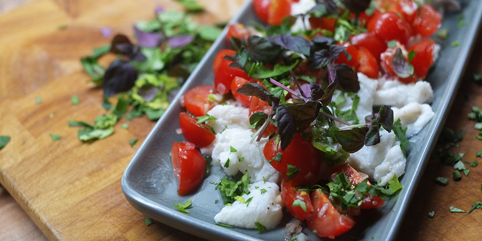 Kerstins Keto, Cevice vom Skrei - Winterkabeljau - mit Tomaten und Koriander