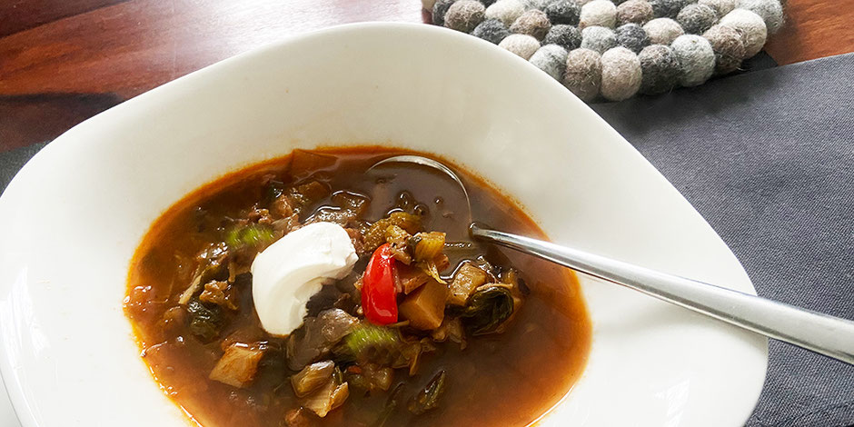 Kerstins Keto, Mediterraner Gemüseeintopf mit Rindfleisch