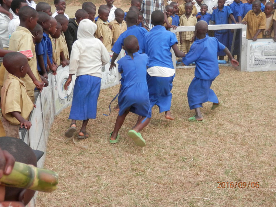 Fußball für Mädchen auch in Afrika