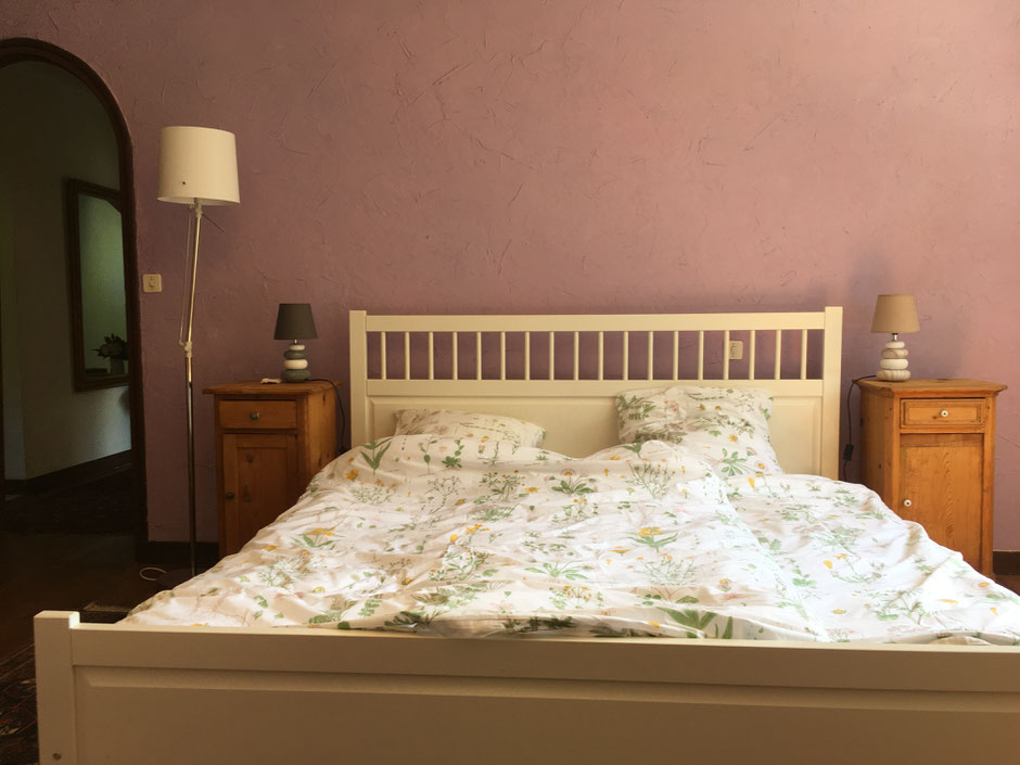Großes Schlafzimmer - Kingsize Bett 