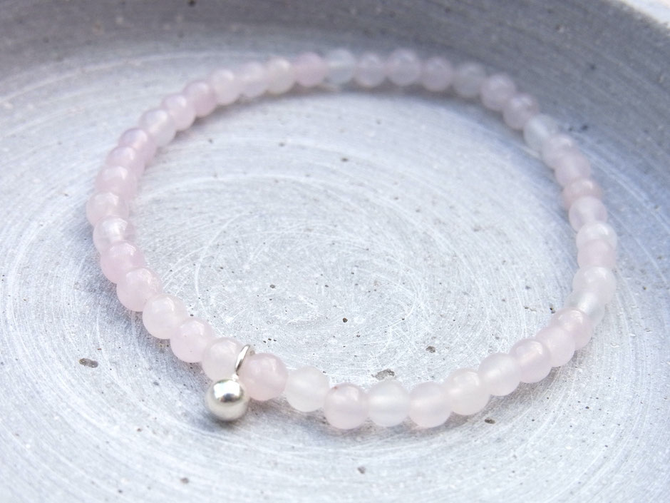 Edelstein Armband mit Rosenquarz Perlen und einer Silberkugel