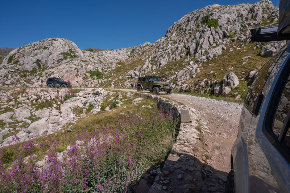 Week end 4x4 sur la piste de la Via Del Sale. Road trip 4X4 France-Italie. www.missaventure.com  Photography, Road trip & Travel adventures