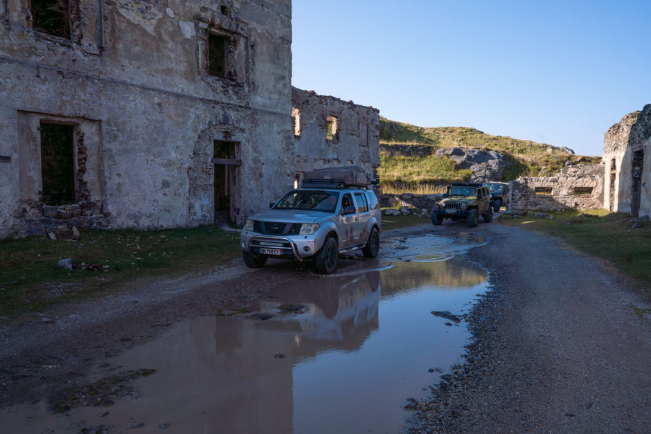 Week end 4x4 sur la piste de la Via Del Sale. Road trip 4X4 France-Italie. www.missaventure.com  Photography, Road trip & Travel adventures
