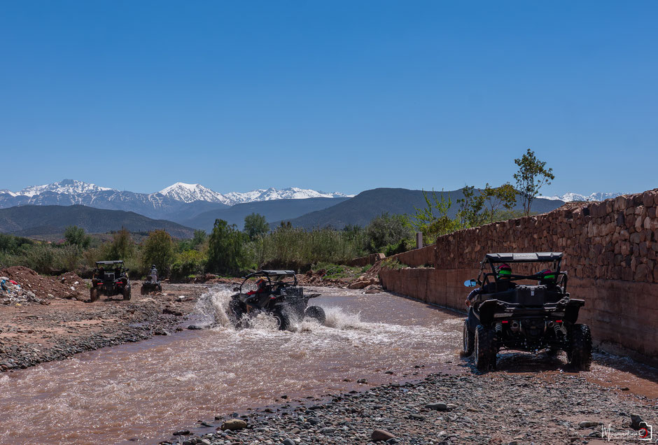 RAID BUGGY AU MAROC, une aventure de dingue au cœur de l'atlas. JOUR 1, d'Agafay aux contreforts de l'Atlas. missaventure, blog road trip, overland 4x4 et nature.