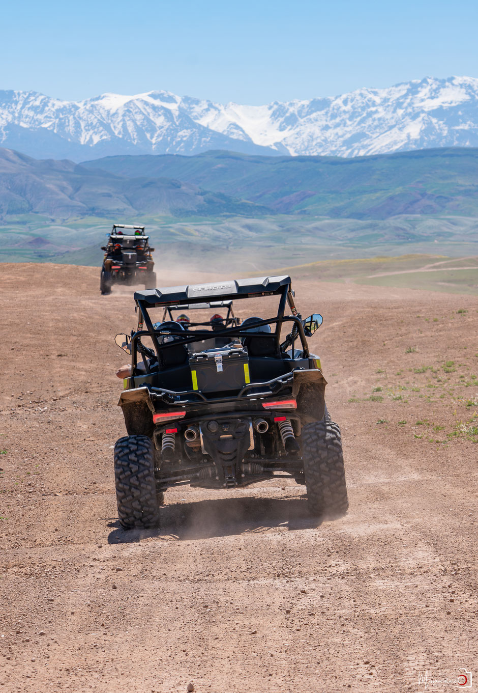 RAID BUGGY AU MAROC, une aventure de dingue au cœur de l'atlas. JOUR 1, d'Agafay aux contreforts de l'Atlas. missaventure, blog road trip, overland 4x4 et nature.