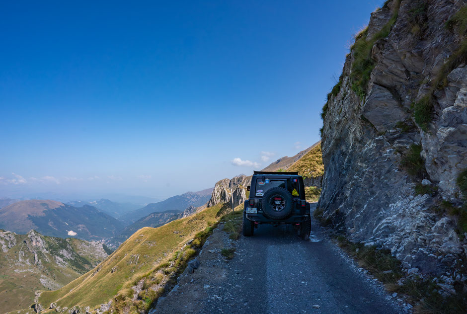 Week end 4x4 sur la piste de la Via Del Sale. Road trip 4X4 France-Italie. www.missaventure.com  Photography, Road trip & Travel adventures