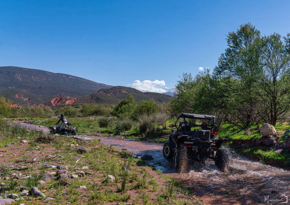 RAID BUGGY AU MAROC, une aventure de dingue au cœur de l'atlas. JOUR 1, d'Agafay aux contreforts de l'Atlas. missaventure, blog road trip, overland 4x4 et nature.