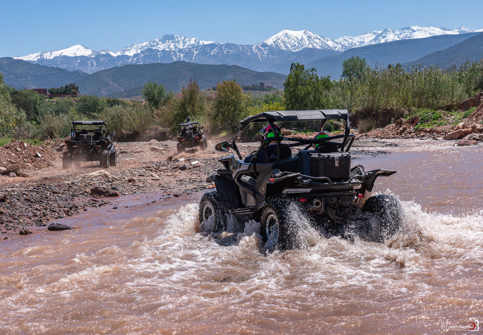 RAID BUGGY AU MAROC, une aventure de dingue au cœur de l'atlas. JOUR 1, d'Agafay aux contreforts de l'Atlas. missaventure, blog road trip, overland 4x4 et nature.