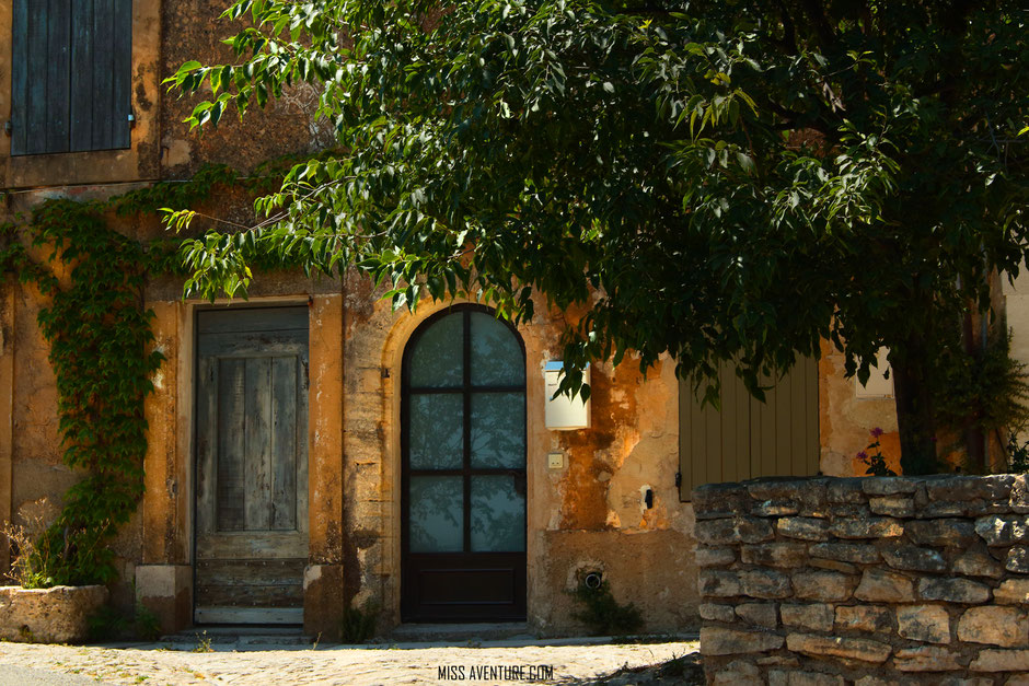 Gordes, VAUCLUSE. missaventure.com. blog aventures, nature et photos