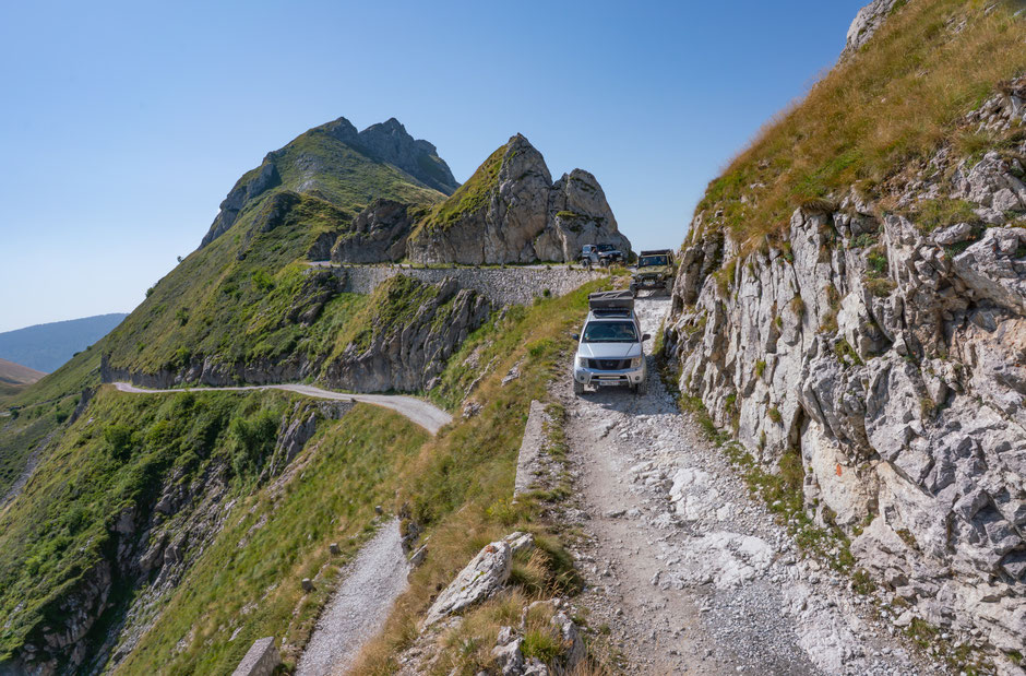 Week end 4x4 sur la piste de la Via Del Sale. Road trip 4X4 France-Italie. www.missaventure.com  Photography, Road trip & Travel adventures