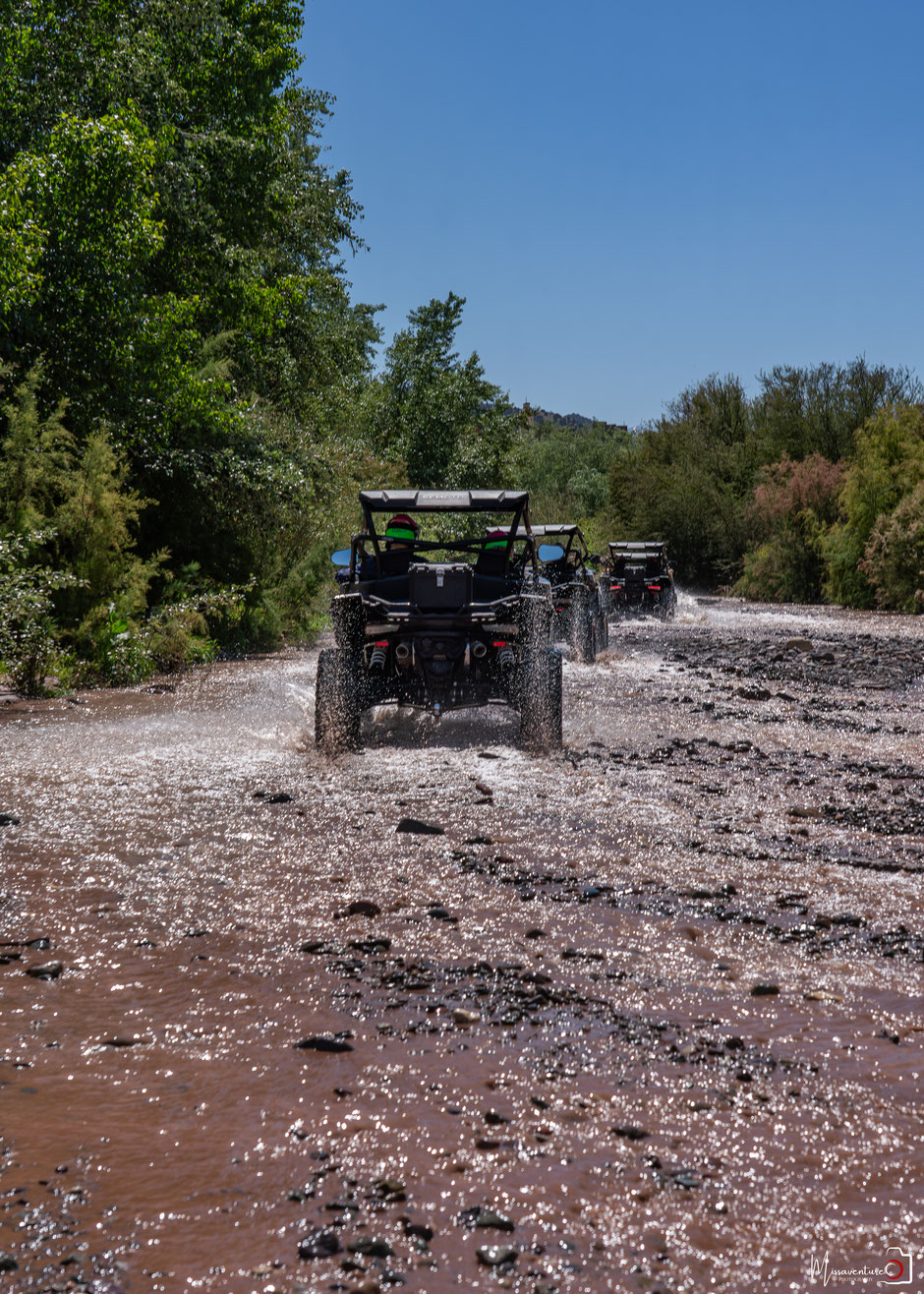 RAID BUGGY AU MAROC, une aventure de dingue au cœur de l'atlas. JOUR 1, d'Agafay aux contreforts de l'Atlas. missaventure, blog road trip, overland 4x4 et nature.