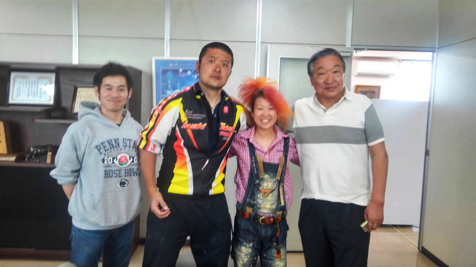 バイクレーサー高杉奈緒子選手 来社 大金運輸株式会社ホームページ