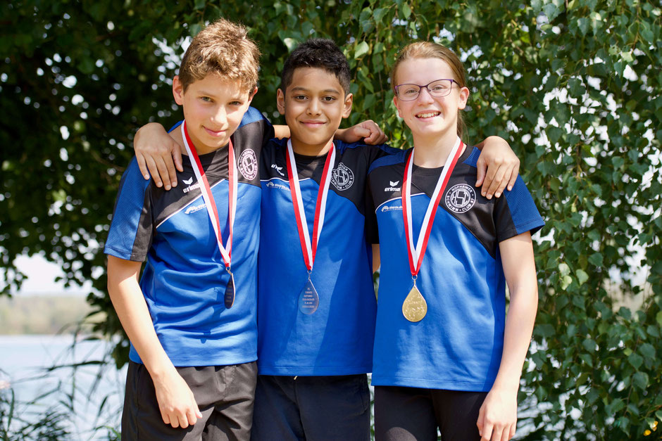 v.l.n.r. David Heymann (Bronze), Ankush Yalgi (Silber), Marie Strohalm (Gold) / Bild: Nicola Petzoldt