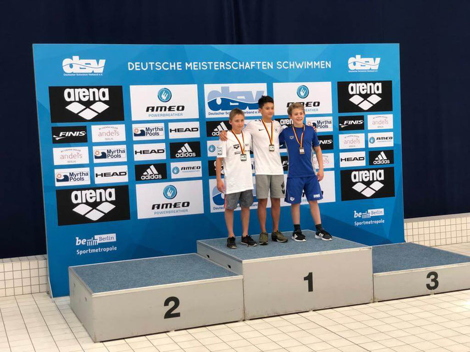 Bild Mitte: Alexander Eichler vom SC Wiesbaden / Foto: Oliver Großmann