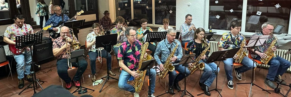 Das Modern Lounge Orchestra (MLO) bei der Probe (Bildrechte: MBO)