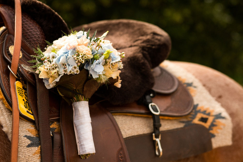 Hochzeit Göhrischgut Meissen, Hochzeitsfotograf Meissen, Scheunenhochzeit Dresden, Landhochzeit Dresden, Scheunenhochzeit Location Dresden, Vintage Hochzeit Dresden, Westernhochzeit Göhrischgut, Western Hochzeit Mottohochzeit, Hochzeit mit Pferd Dresden