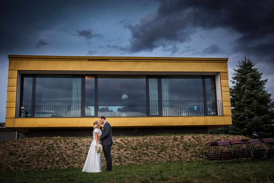 Hochzeit Schloss Hermsdorf, Hochzeit Hochbehälter Ockerwitz, Heiraten in Dresden, Hochzeitsfotograf Dresden, Hochzeitsfotos Dresden, Heiraten im Schloss Hermsdorf, Heiraten im Hochbehälter Ockerwitz