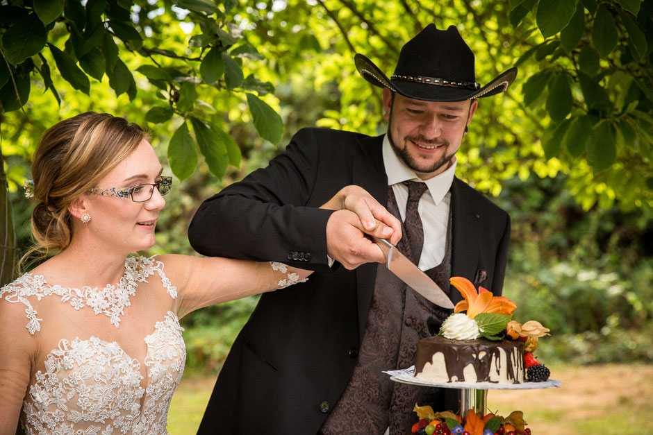 Hochzeit Göhrischgut Meissen, Hochzeitsfotograf Meissen, Scheunenhochzeit Dresden, Landhochzeit Dresden, Scheunenhochzeit Location Dresden, Vintage Hochzeit Dresden, Westernhochzeit Göhrischgut, Western Hochzeit Mottohochzeit, Hochzeit mit Pferd Dresden