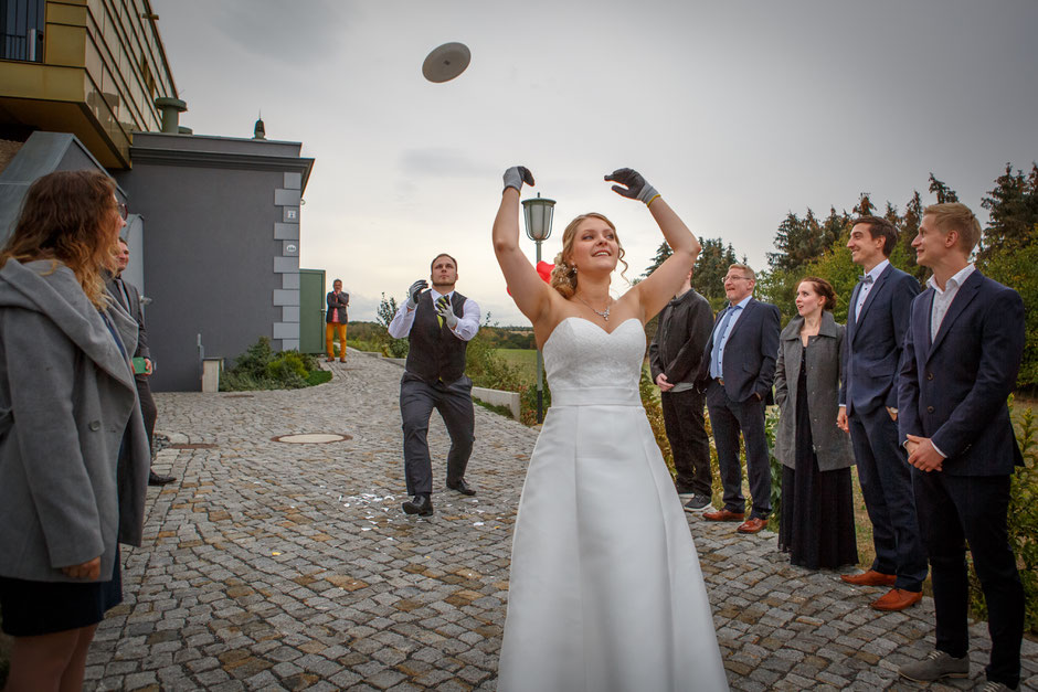 Hochzeit Schloss Hermsdorf, Hochzeit Hochbehälter Ockerwitz, Heiraten in Dresden, Hochzeitsfotograf Dresden, Hochzeitsfotos Dresden, Heiraten im Schloss Hermsdorf, Heiraten im Hochbehälter Ockerwitz