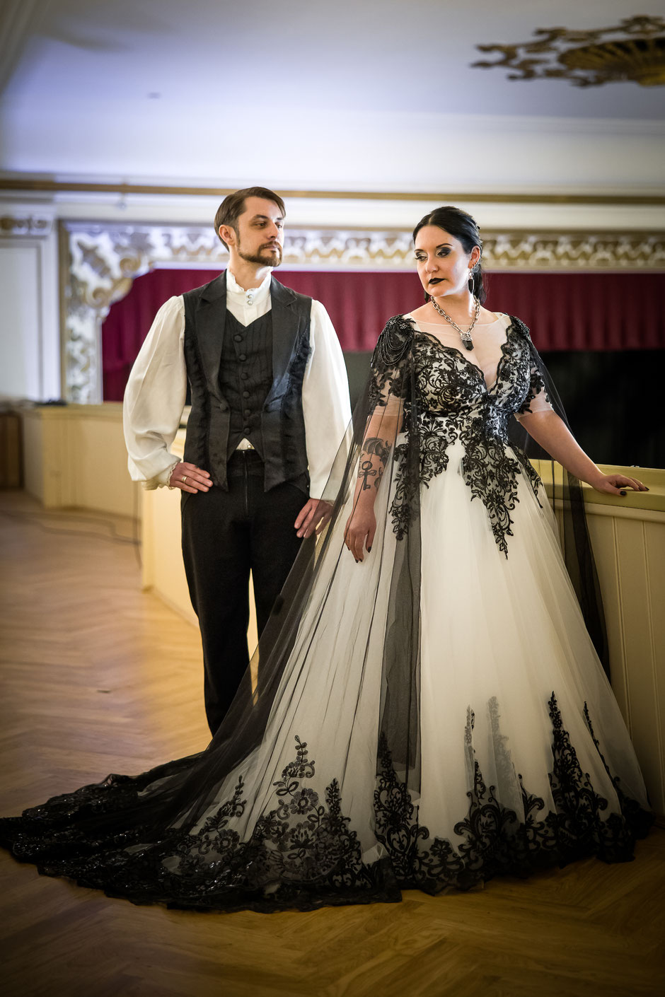 Hochzeit Parkhotel Dresden  Gothic Hochzeit Reportage Hochzeitstorte