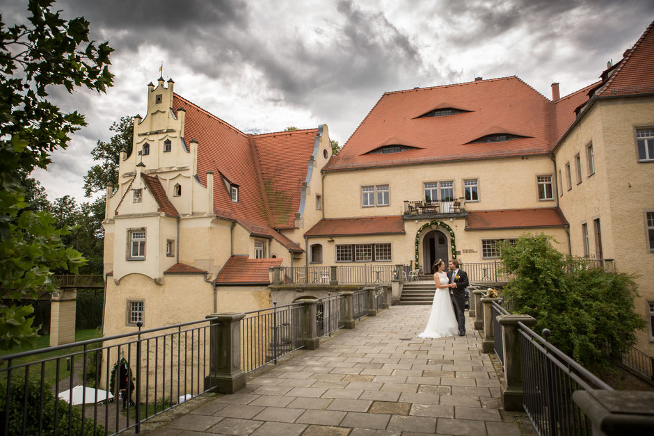 Schloss Schleinitz Hochzeit, Heiraten Schloss Schleinitz, Hochzeit Schloss Schleinitz, Hochzeitsfotograf Dresden, Hochzeitsfotograf Lommatzsch, Standesamt Lommatzsch, Schlosskapelle Schleinitz Hochzeit, Hochzeitslocation Dresden, Heiraten in Dresden