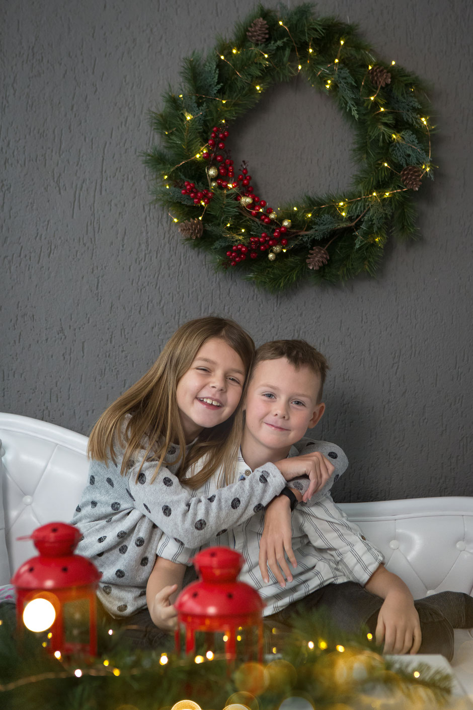 Weihnachtsminis Dresden, Fotostudio Dresden, Fotograf Dresden Weichnachtsfotos, Weihnachtsgeschenk Fotoshooting Dresden, Kinderfotos Dresden Weihnachten, Weihnachtliche Kinderfotos in Dresden im Fotostudio, Fotoshooting in Dresden Kinder Weihnachten, Weih