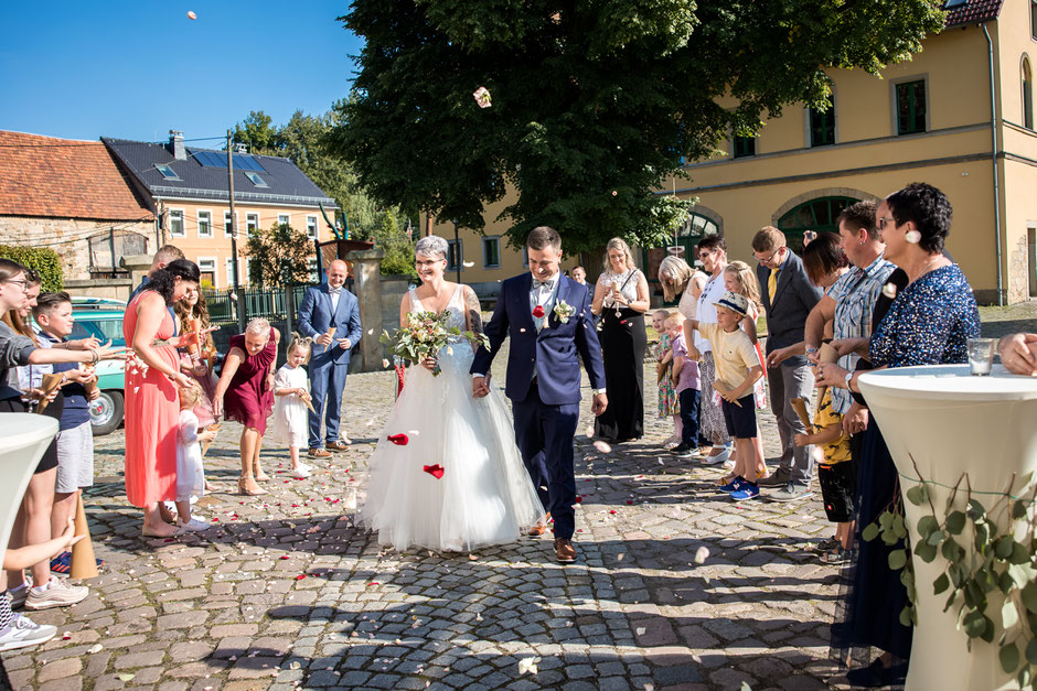 Hochzeit Jugendgästehaus Liebethal, Hochzeit Jugendgästehaus Liebethal, Hochzeitslocation Liebethal Jugendgästehaus, Hochzeit Kreischa Standesamt, Hochzeitsfotograf Kresicha, Hochzeitsfotograf Jugendgästehaus Liebethal, Hochzeitsfotograf Liebethal,