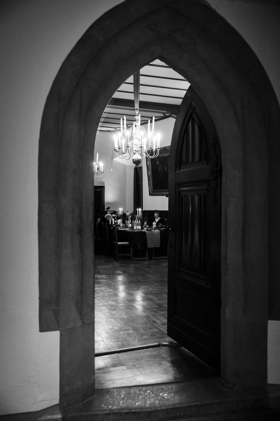 Gothic Hochzeit Fotograf Dresden, Gothic Hochzeit Burg Kriebstein, Burg Kriebstein Heiraten, Hochzeitsfotograf Burg Kriebstein, Hochzeit WGT, Hochzeit in schwarz, Schwarzes Brautkleid Dresden, Gothic Hochzeitsfotografie, mittelalterliche Hochzeit Dresden,