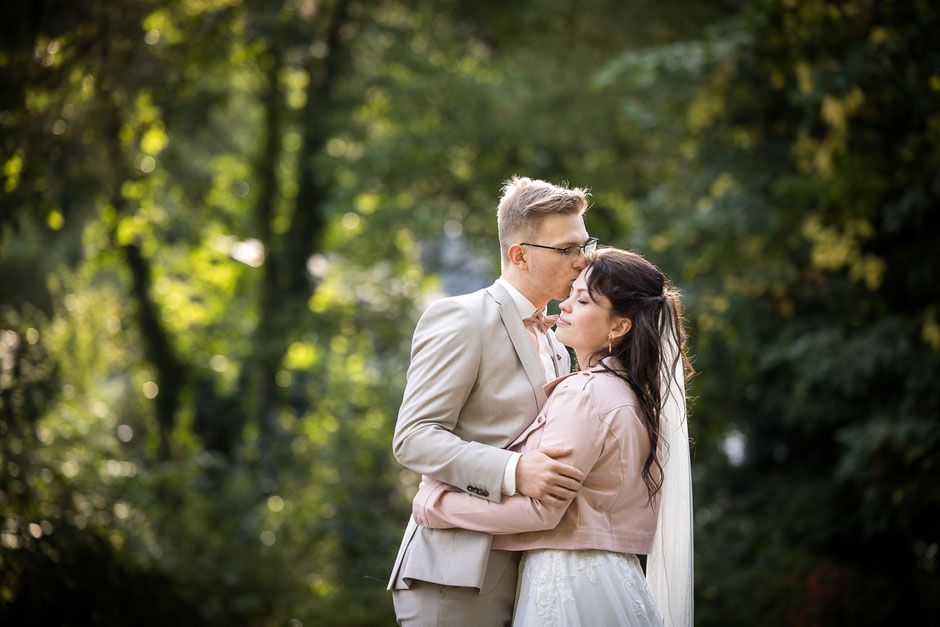 Hochzeitsfotos Dresden, Hochzeitsfotograf Dresden, Fotograf Dresden Hochzeit, Fotostudio Dresden, Fotografin Hochzeit Dresden, Hochzeit in Pirna, Hochzeit Sächsische Schweiz, Hochzeit Freital, Hochzeit Radebeul, Heiraten in Radebeul, Hochzeitsfotograf Rad