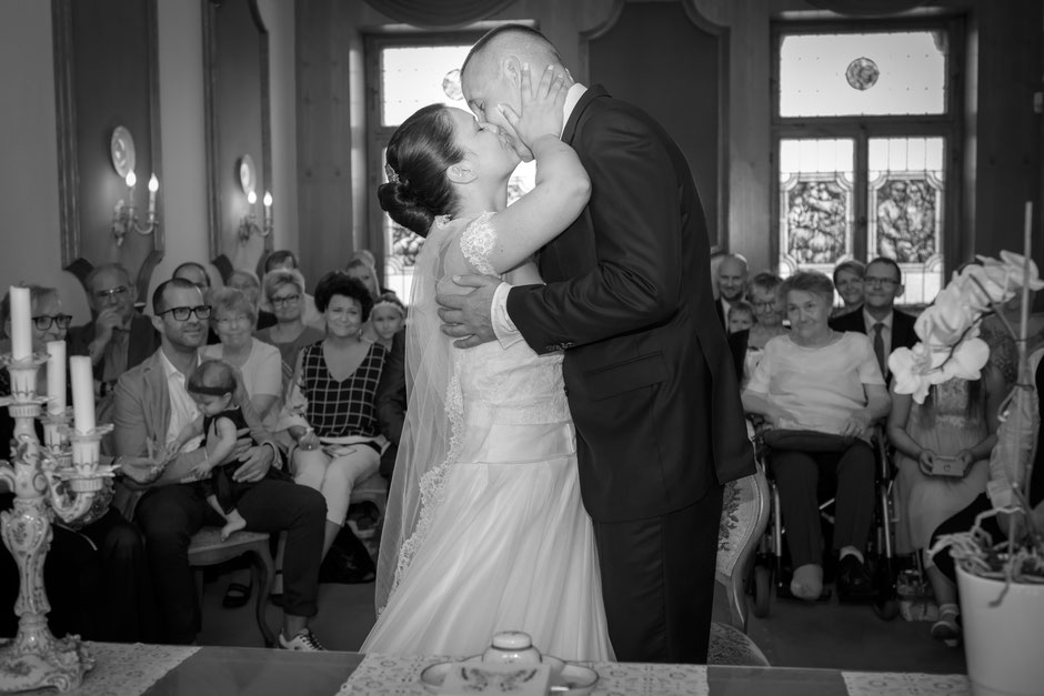 Hochzeitsfotograf Dresden, Heiraten in Dresden, Hochzeit in Dresden, Hochzeitslocation Dresden, Saloppe Dresden Hochzeit, Hochzeit in Freital, Hochzeit im Standesamt Freital, Hochzeitsfotograf Freital