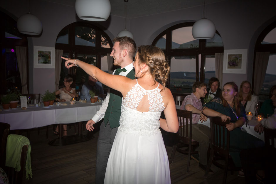 Hochzeitsfotograf Dresden, Hochzeitsfotograf Neustadt Sachsen, Hochjzeit Götzinger Höhe Neustadt, Hochzeit Neustadt Sachsen, Hochzeitslocation Götzinger Höhe, Vintage Hochzeit Dresden