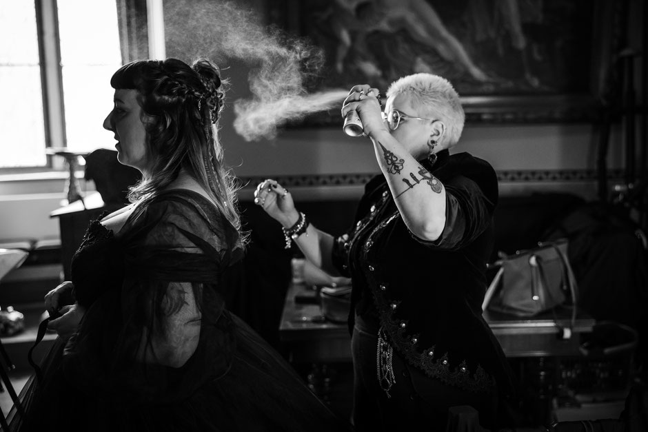 Gothic Hochzeit Fotograf Dresden, Gothic Hochzeit Burg Kriebstein, Burg Kriebstein Heiraten, Hochzeitsfotograf Burg Kriebstein, Hochzeit WGT, Hochzeit in schwarz, Schwarzes Brautkleid Dresden, Gothic Hochzeitsfotografie, mittelalterliche Hochzeit Dresden,
