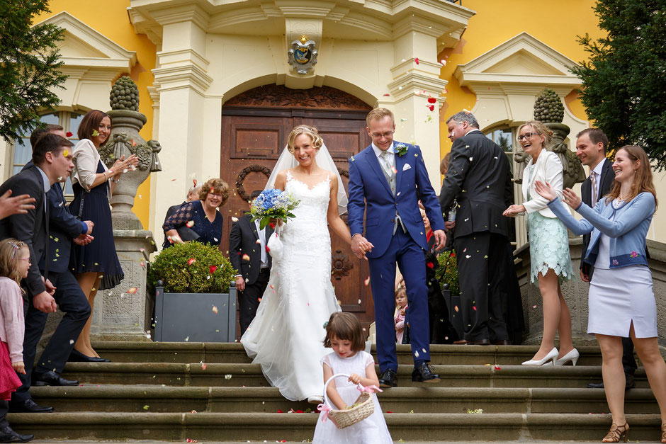 Hochzeit im Barockschloss Rammenau, Hochzeit in Rammenau, Hochzeitsfotograf Dresden, Hochzeitsfotos Dresden, Hochzeitsfotos Rammenau, Schloss Rammenau, Spiegelsaal Schloss Rammenau