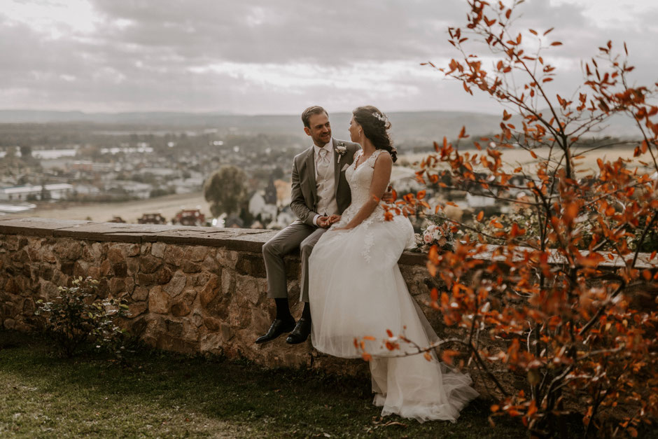 Schloss Johannisberg  Schloss Vollrads  Kloster Eberbach  Emotionale Hochzeitsreportage Rheingau  Hochzeitsfilm Rheingau/Videograf Rheingau  Elopement Rheingau  Kreative authentische und emotionale Hochzeitsfotografie Rheingau