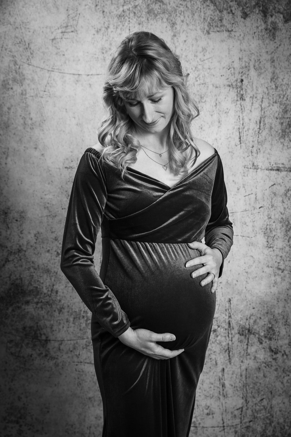 Babybauchfotos Dresden, Schwangerschaftsfotos Dresden, Babybauchshooting Dresden, Schwangerschaftsbilder Dresden, Fotograf Dresden, Fotostudio Dresden, Fotografin Dresden