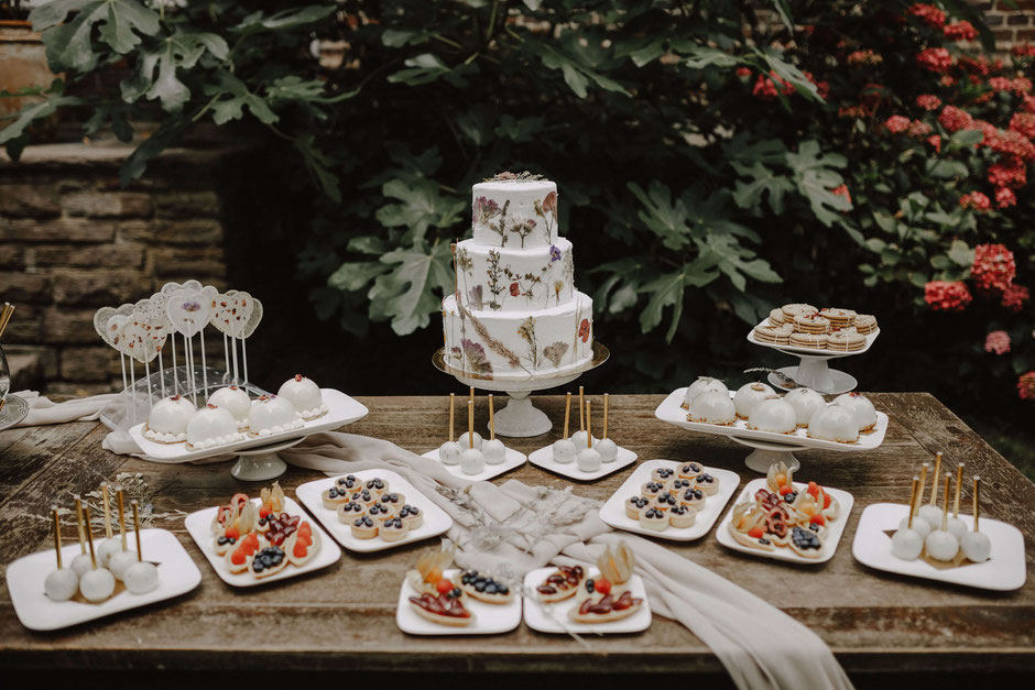 Die Freie Trauung in Osnabrück, holt Euch Hochzeitsinspirationen für die Hochzeitsplanung auf www.philosophylove.de Freie Trauungen und Hochzeitsreden in Osnabrück, Hamburg und Düsseldorf, Haus Brink