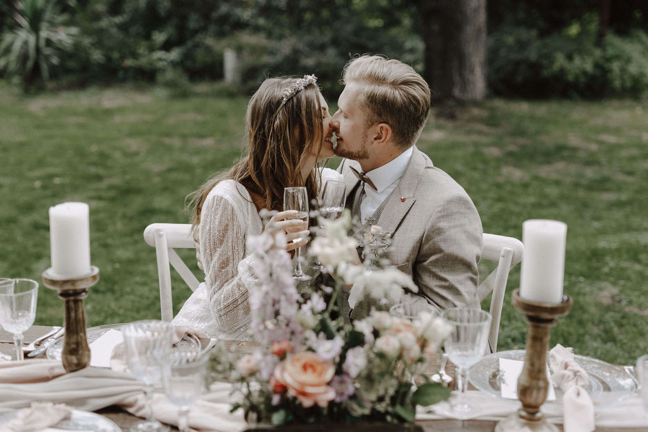 Die Freie Trauung in Osnabrück, holt Euch Hochzeitsinspirationen für die Hochzeitsplanung auf www.philosophylove.de Freie Trauungen und Hochzeitsreden in Osnabrück, Hamburg und Düsseldorf, Haus Brink