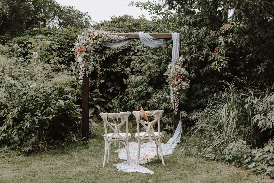 Die Freie Trauung in Osnabrück, holt Euch Hochzeitsinspirationen für die Hochzeitsplanung auf www.philosophylove.de Freie Trauungen und Hochzeitsreden in Osnabrück, Hamburg und Düsseldorf, Haus Brink