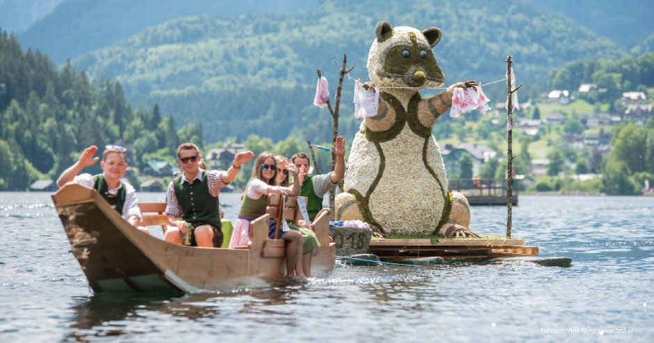 Narzissenfest, Ausseerland, Bad Aussee, Grundlsee, Bootskorso, Korso, Blumenfiguren, Brauchtum, Steiermark, Tradition, Salzkammergut, Ausseer See, Grundlsee, Festprogramm, Alpenjuwele, Kulturjuwele, Ausflugsziele, Ausflugstipps, Gruppenreisen, Maifest