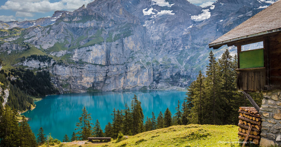 Öschinensee, Öschenensee, Berner Oberland, Alpenjuwele, Alpenjuwel, Bergjuwel, Juwel, Bergsee, Jugendlager, Jugendgruppen, Jugendreisen, Reisegruppen, Seniorenreisen, Wanderreisen, Fotospots, Spezialitäten, Naturschönheiten, Idylle, Matten, Sitzbank