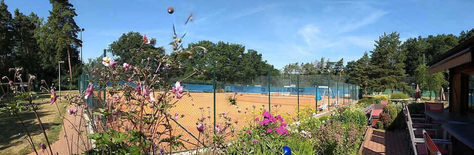 TSV Stein 1875; Tennis-Nürnberg; Blick über die schöne Tennisanlage und Terrasse