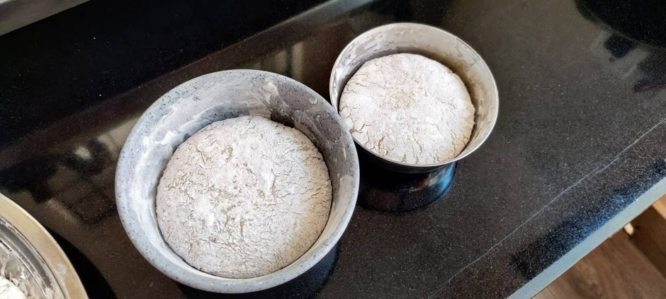ネパール産のもち米＆餅つき機ナシでついた鏡餅用の餅