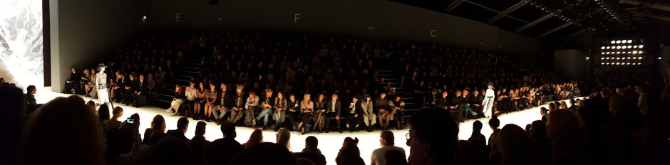 Bild: Rebekka Ruétz auf der Fashion Week Berlin